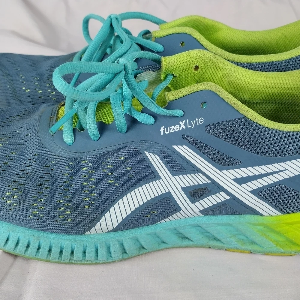 Asics Women's Size 12 Fuze X Lyte Athletic Shoes Gym Running